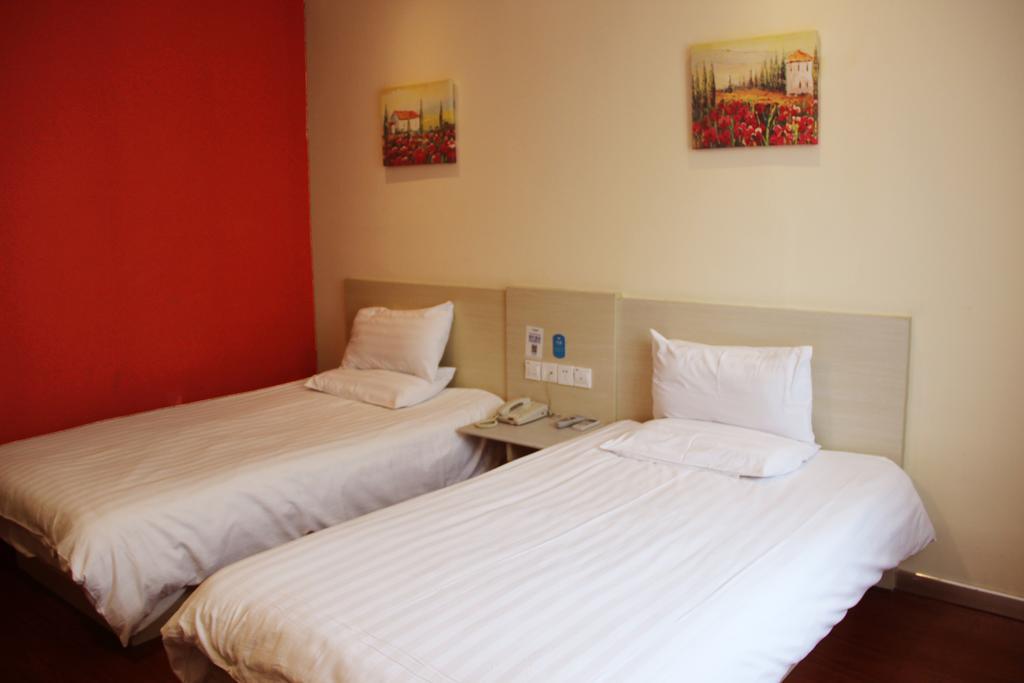 Hanting Express Qingdao South Chongqing Road Kamer foto