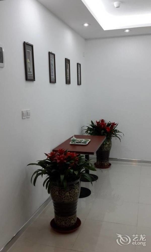 Hanting Express Qingdao South Chongqing Road Buitenkant foto